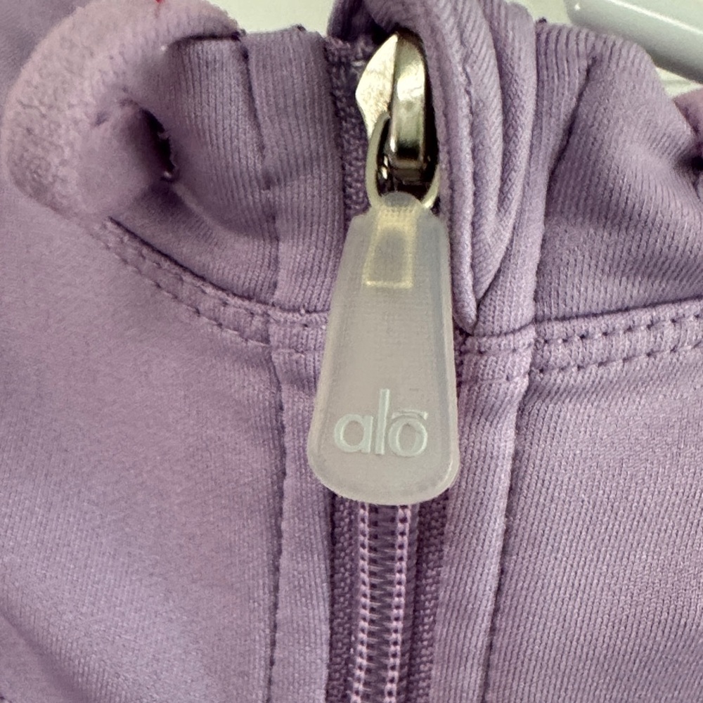 Women's ALO Purple Yoga Jacket size Large Hooded Full Zip Coolfit - Picture 4 of 8